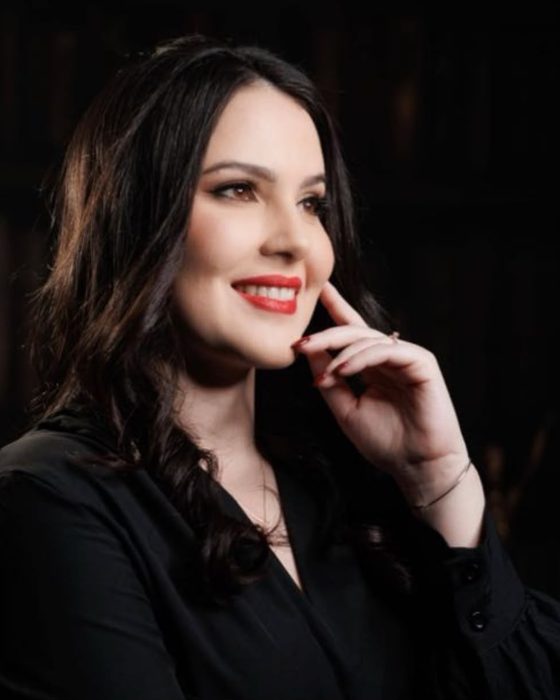 Giovana de Sá Bezerra, advogada